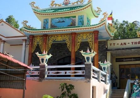Khánh thành ngôi chánh điện và an vị Phật chùa Sùng Đức